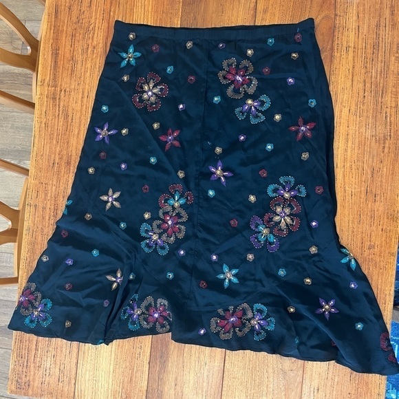 Vintage Chico's 100% Silk Sequin Embroidered High Waisted Midi Length Skirt - Picture 3 of 9
